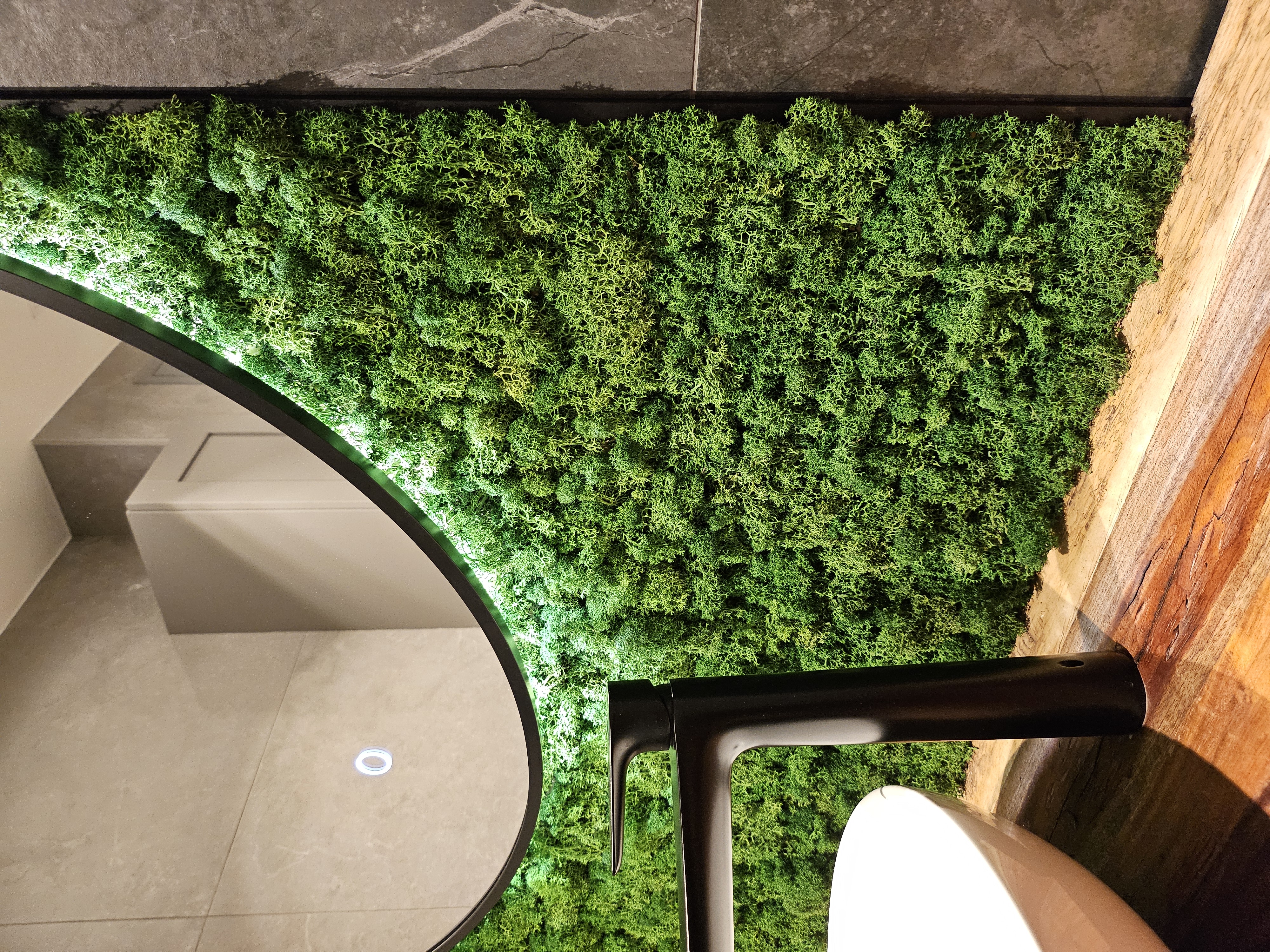 Big wall mirror(lower right edge)